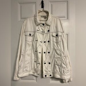 T22- CHICO’S PLATINUM Cream Double Breasted Denim Jacket